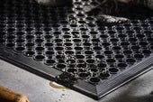 How to Choose the Best Anti-Fatigue Mat for Warehouse Work