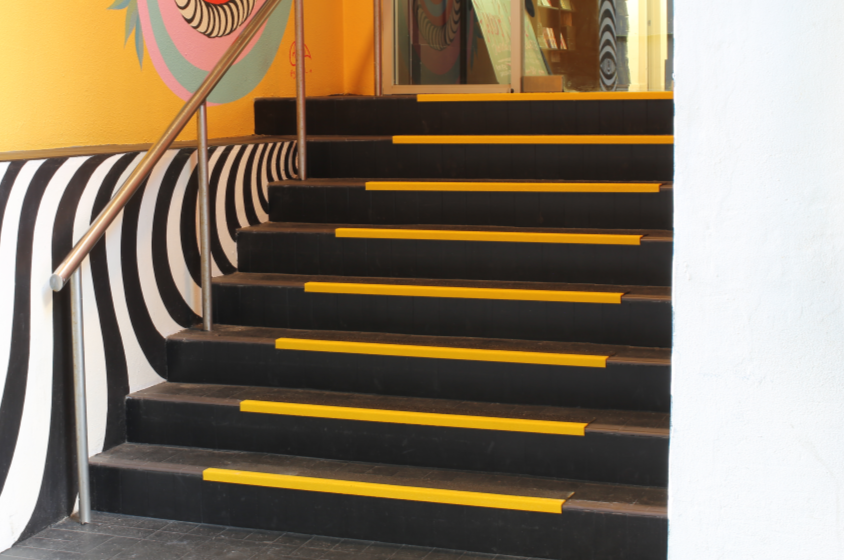 Stair Nosing Black/Yellow