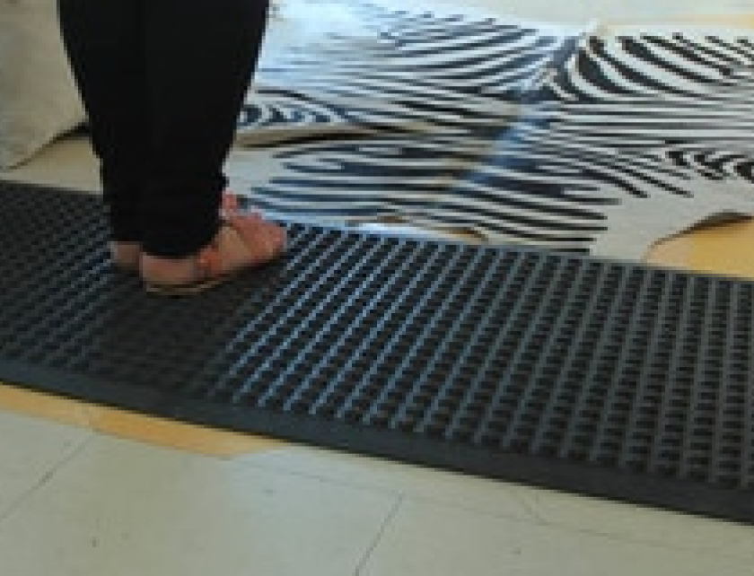 ANTI-FATIGUE MAT FOR CLOTHING STORE